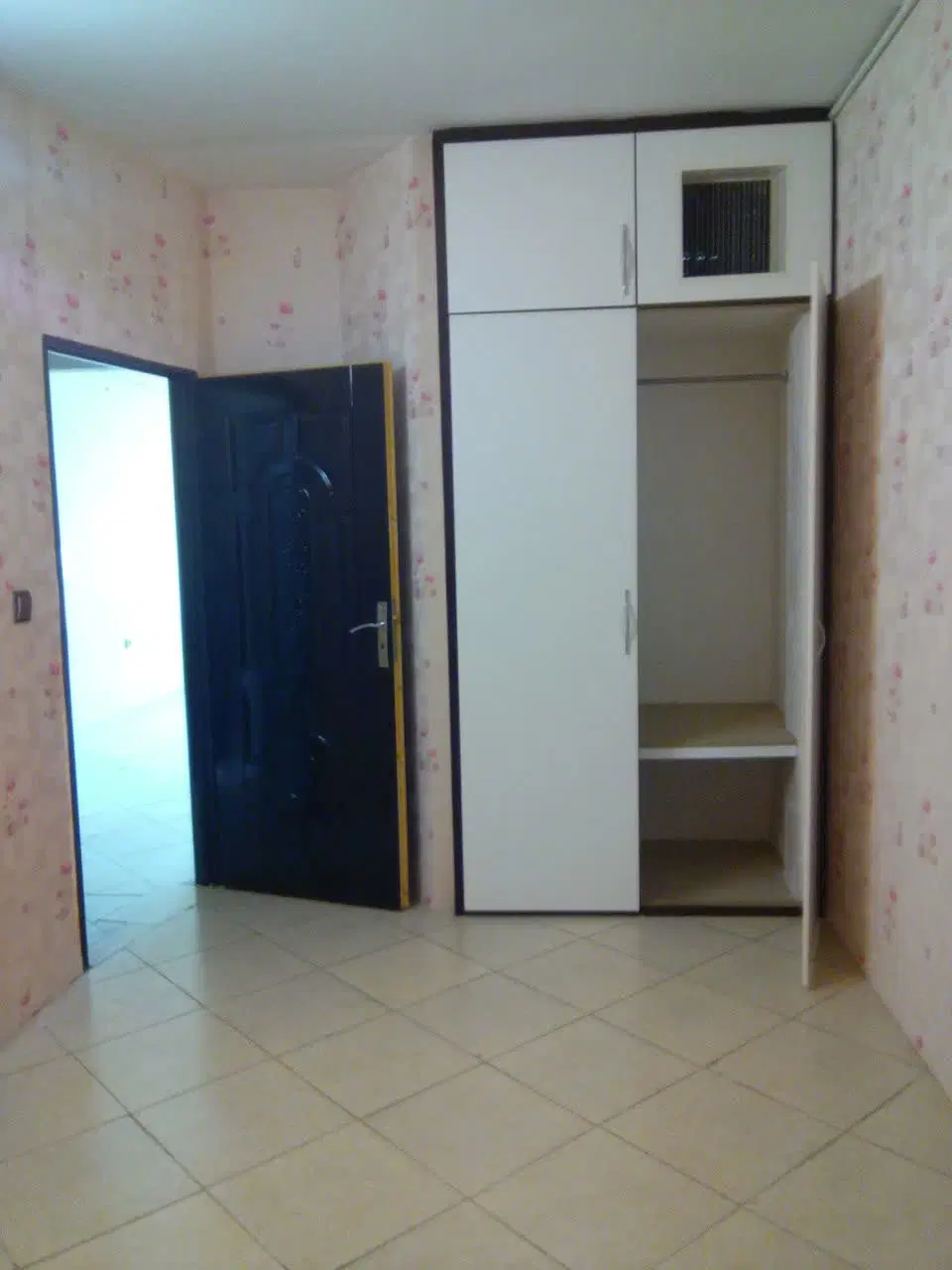 آپارتمان سنایی ۲۲ نزدیک حرم