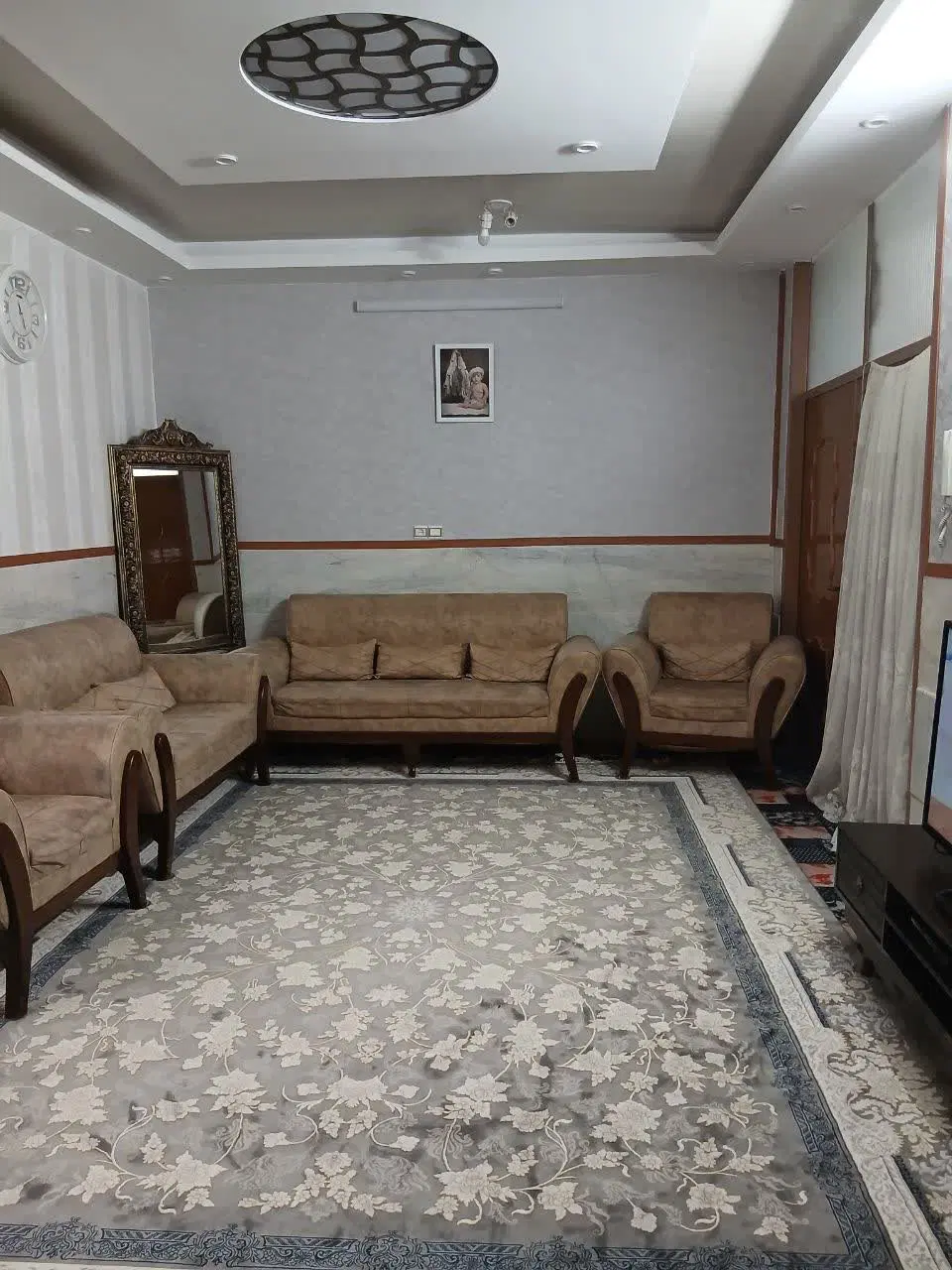 منزل  ویلایی در ورنامخواست