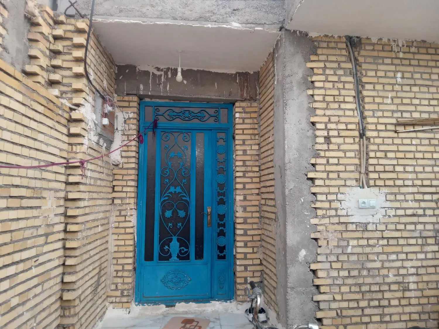 خانه یکسال ساخت نو ساز در بوزی سیف