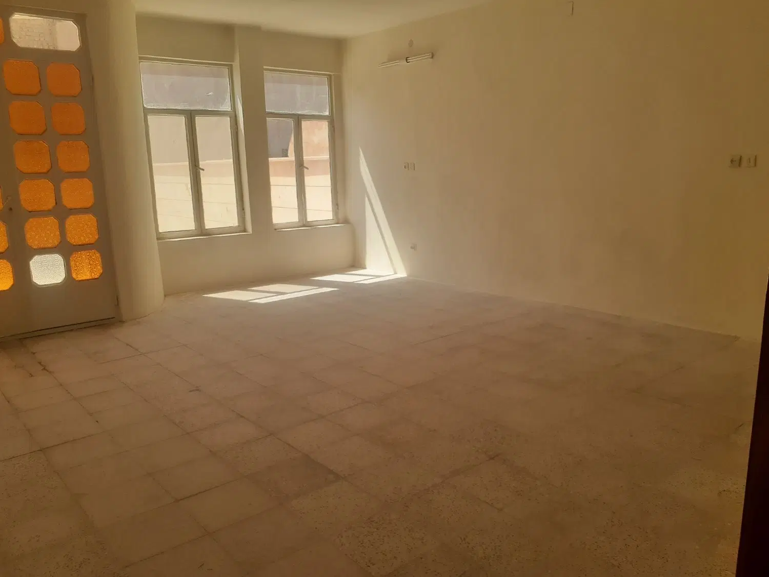 منزل قدیمی ۸۰۰متری