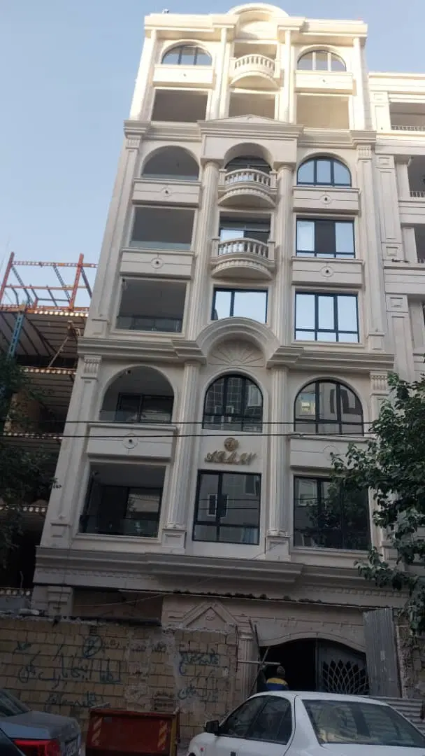 اپارتمان ۱۲۵ متری _ صفر _ خیابان ۲۰ متری