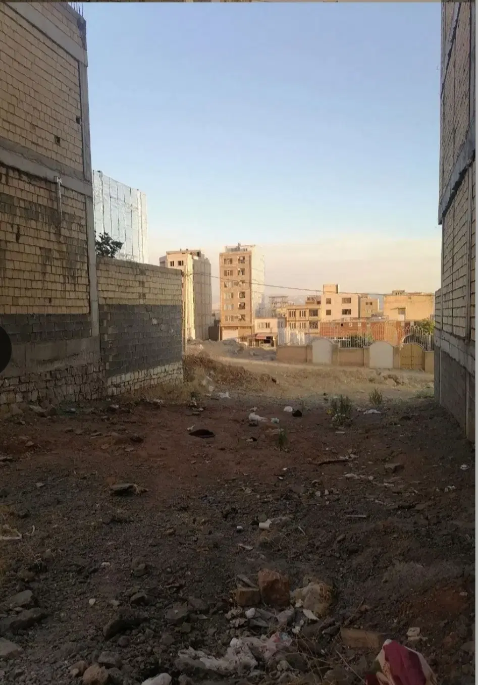 زمین مسکونی