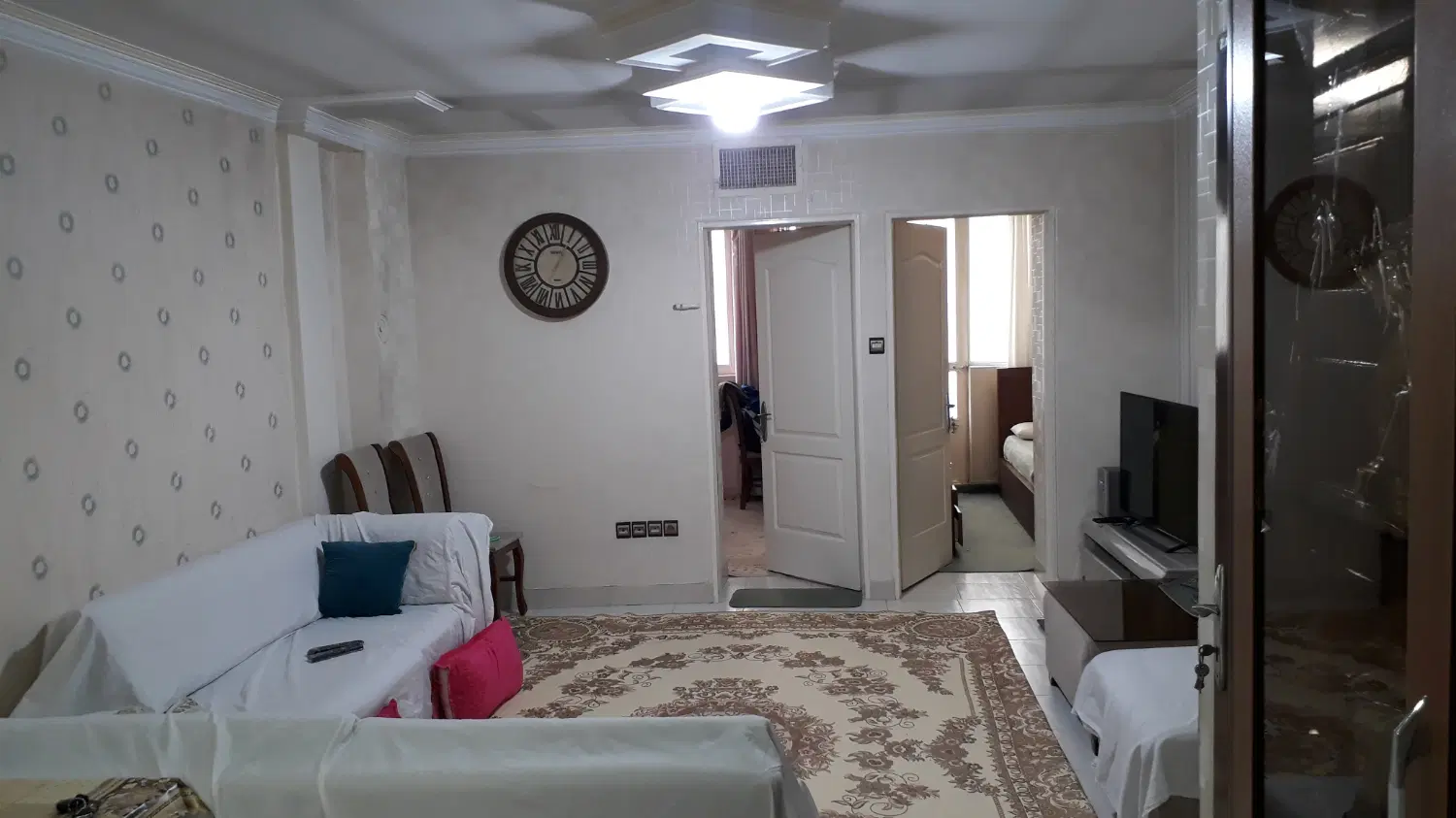 62متر ،تکواحد،دوخواب ،پارکینگ،انباری