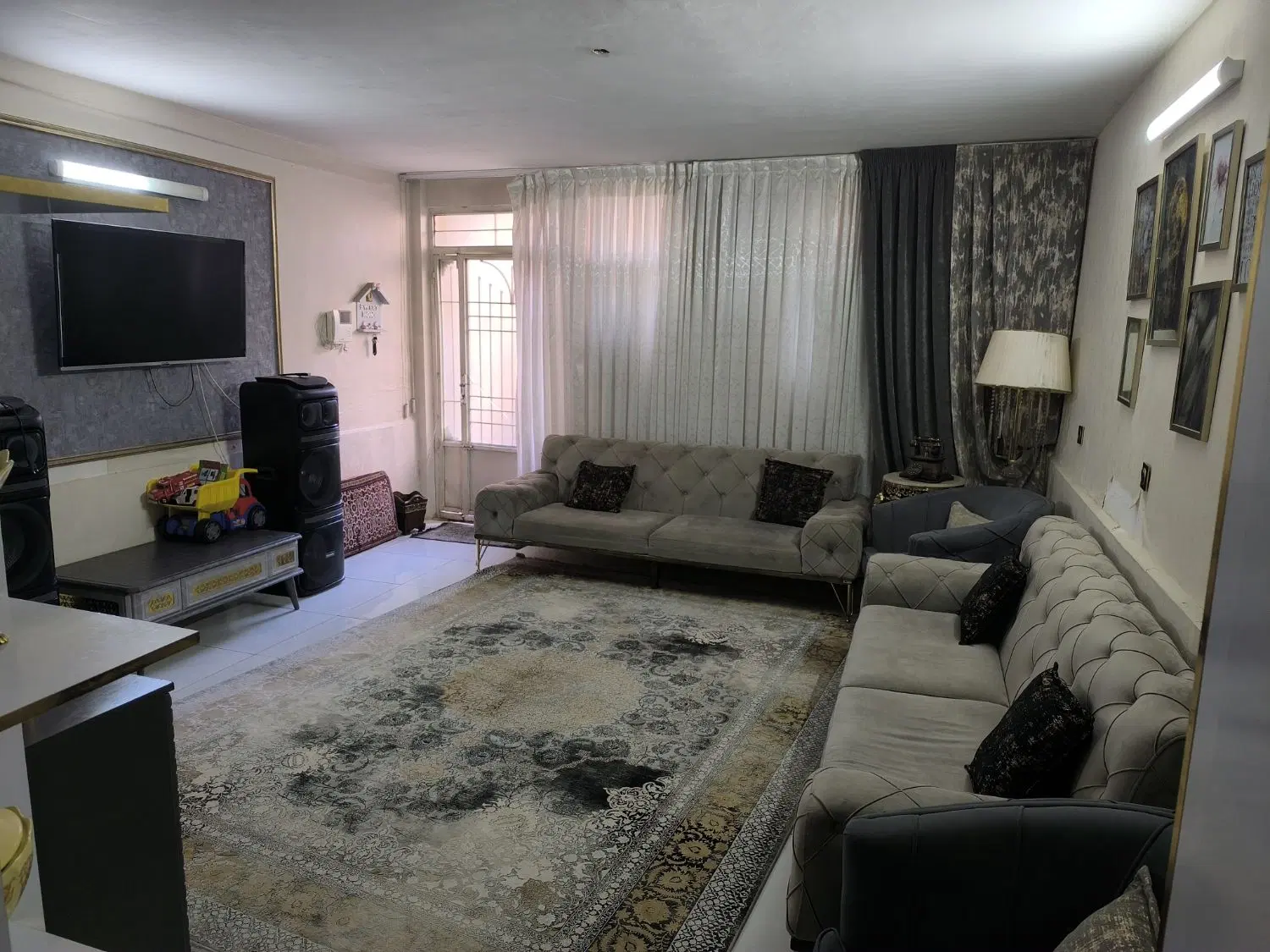 خانه ۷۵ ویلایی با پارکینگ اختصاصی
