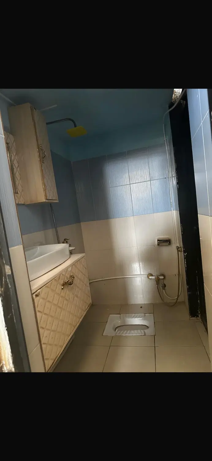 مغازه ۲۲ بهمن خیابان مطهر