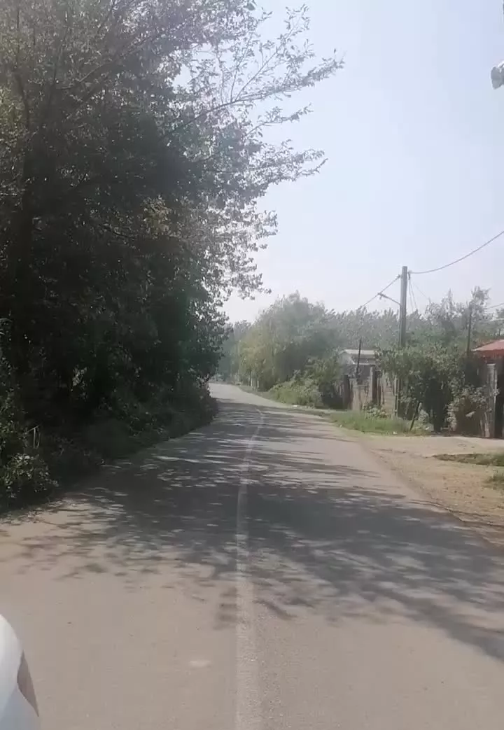 320 متر زمین مسکونی بر اسفالت