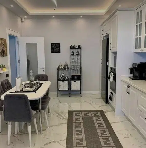 ۴۳متر _ پارکینگ دار