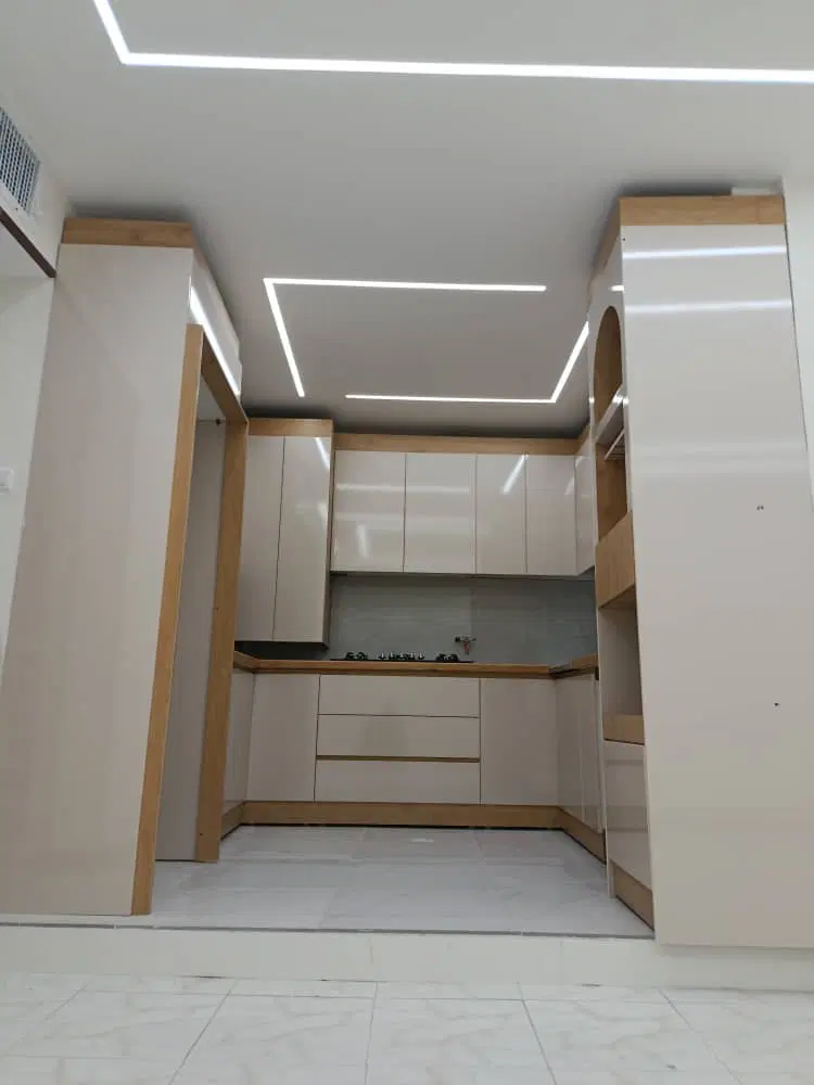 اپارتمان ۹۰متر ۲ خواب بزرگ و تمیز فوق لوکس