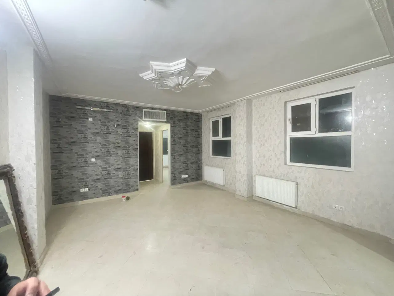 ۸۵ متری فول امکانات تمیز پارکینگ مسقف