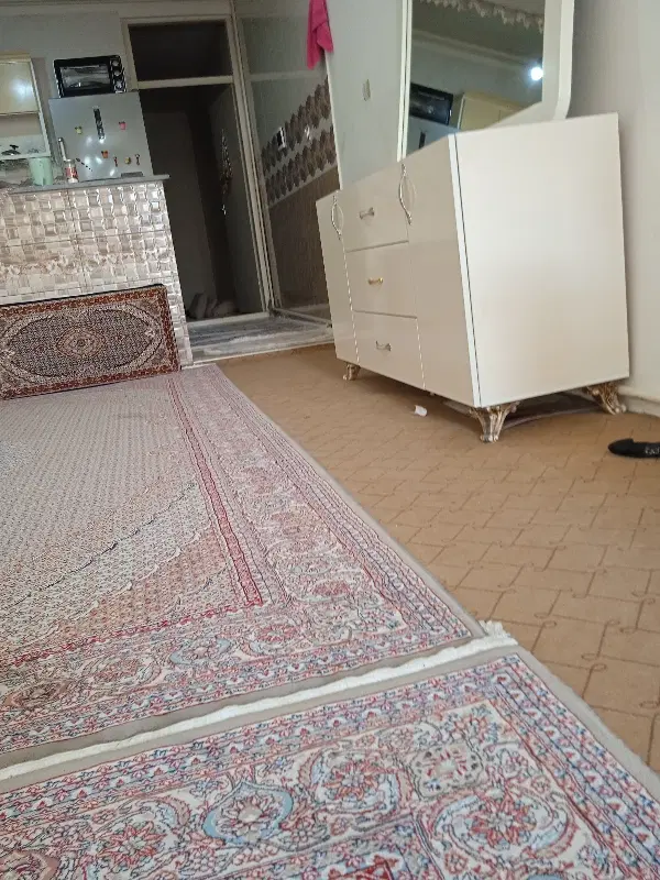 مستاجرم