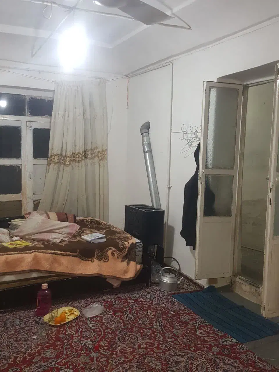 قم نوبهار دروازه ری  گوجه 1متری 3000000000