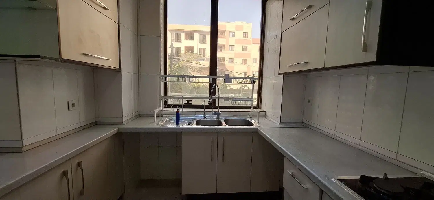 آپارتمان ۱۵۰ متر سه خواب