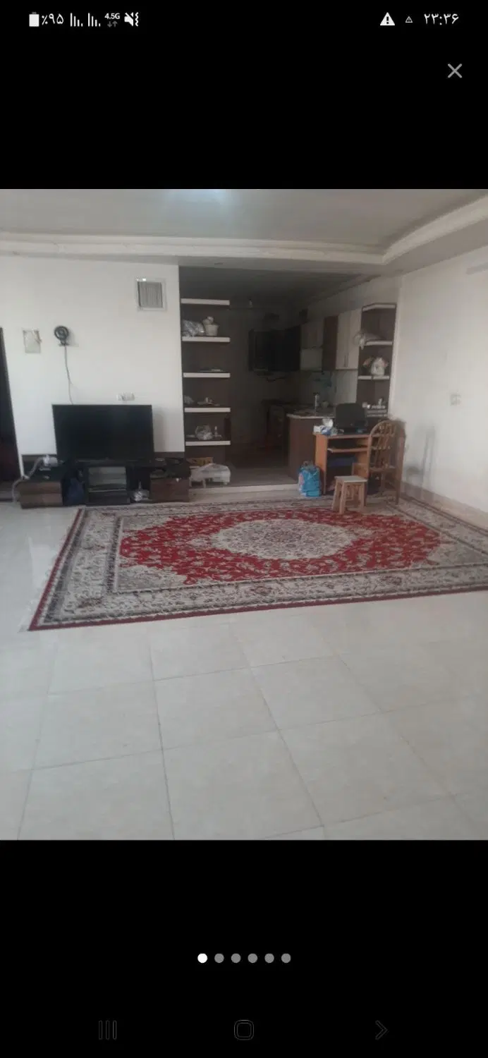واحد آپارتمان با مغازه تجاری