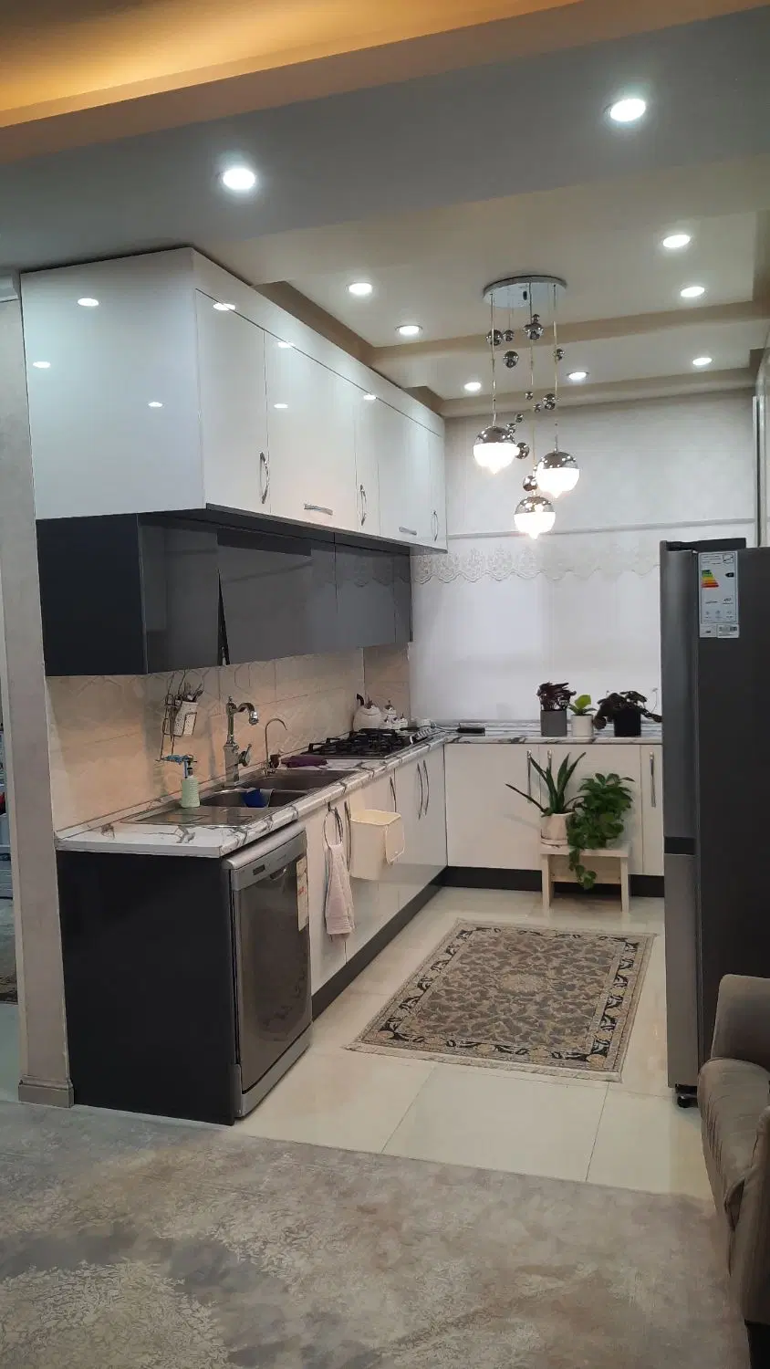 ۷۳ متر باغ خزانه، خیابان حیدری