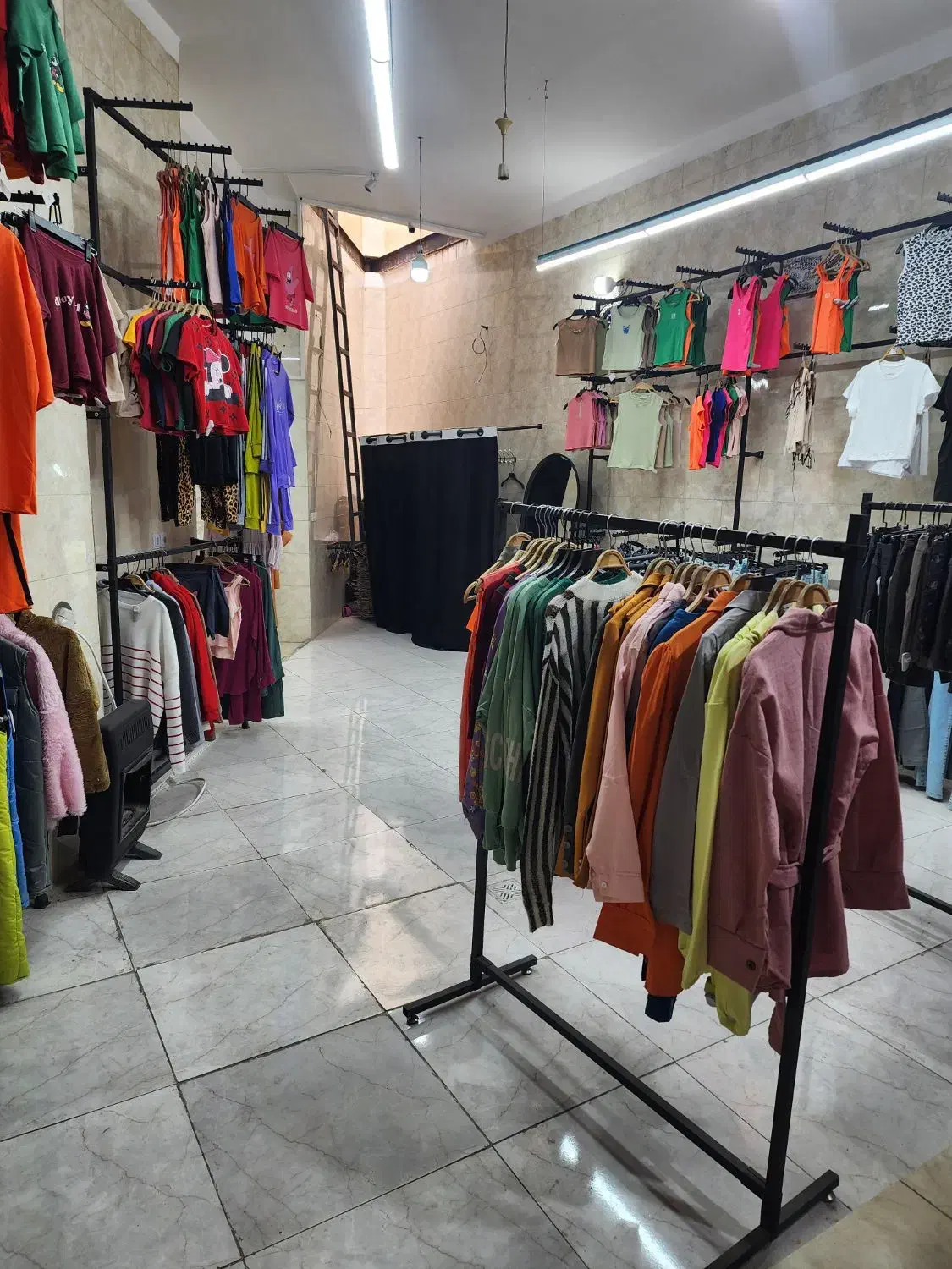 اجاره مغازه ۹۰ متری در خیابان اخلاق