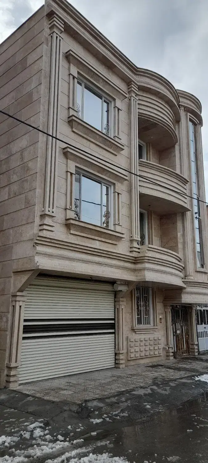 آپارتمان تک واحدی۳خوابه جنوبی شرقی اسکلت فلزی جهاد