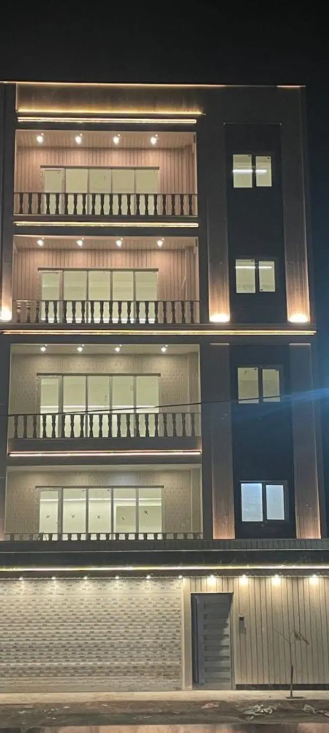 ادادگستری اپارتمان ۱۱۶متری طبقه سوم فول