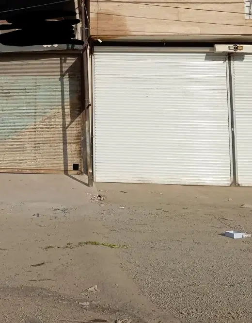مغازه بر خیابان اصلی شهید بهشتی