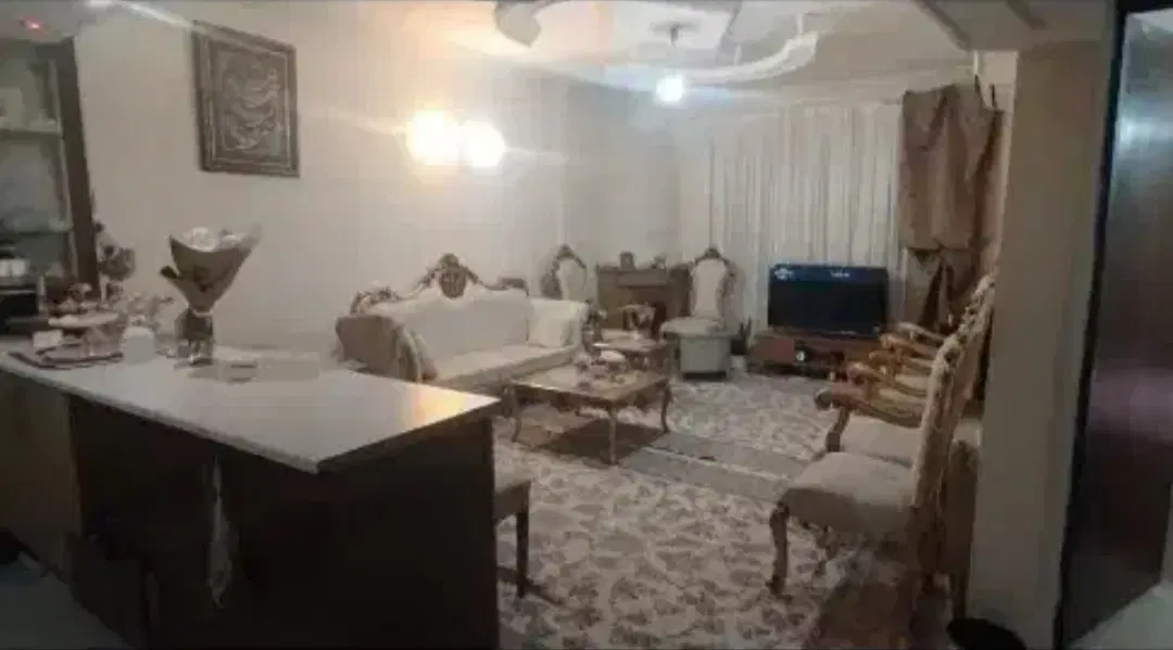 آپارتمان 80متری  دوخواب  فول