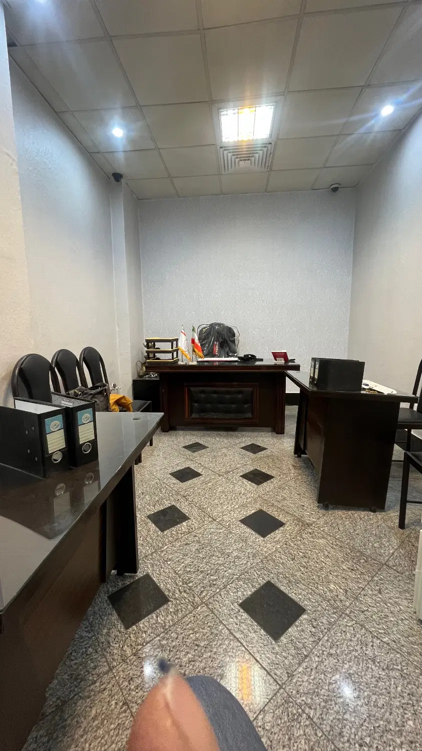 20 متر تجاری اداری شهرک غرب سعادت اباد