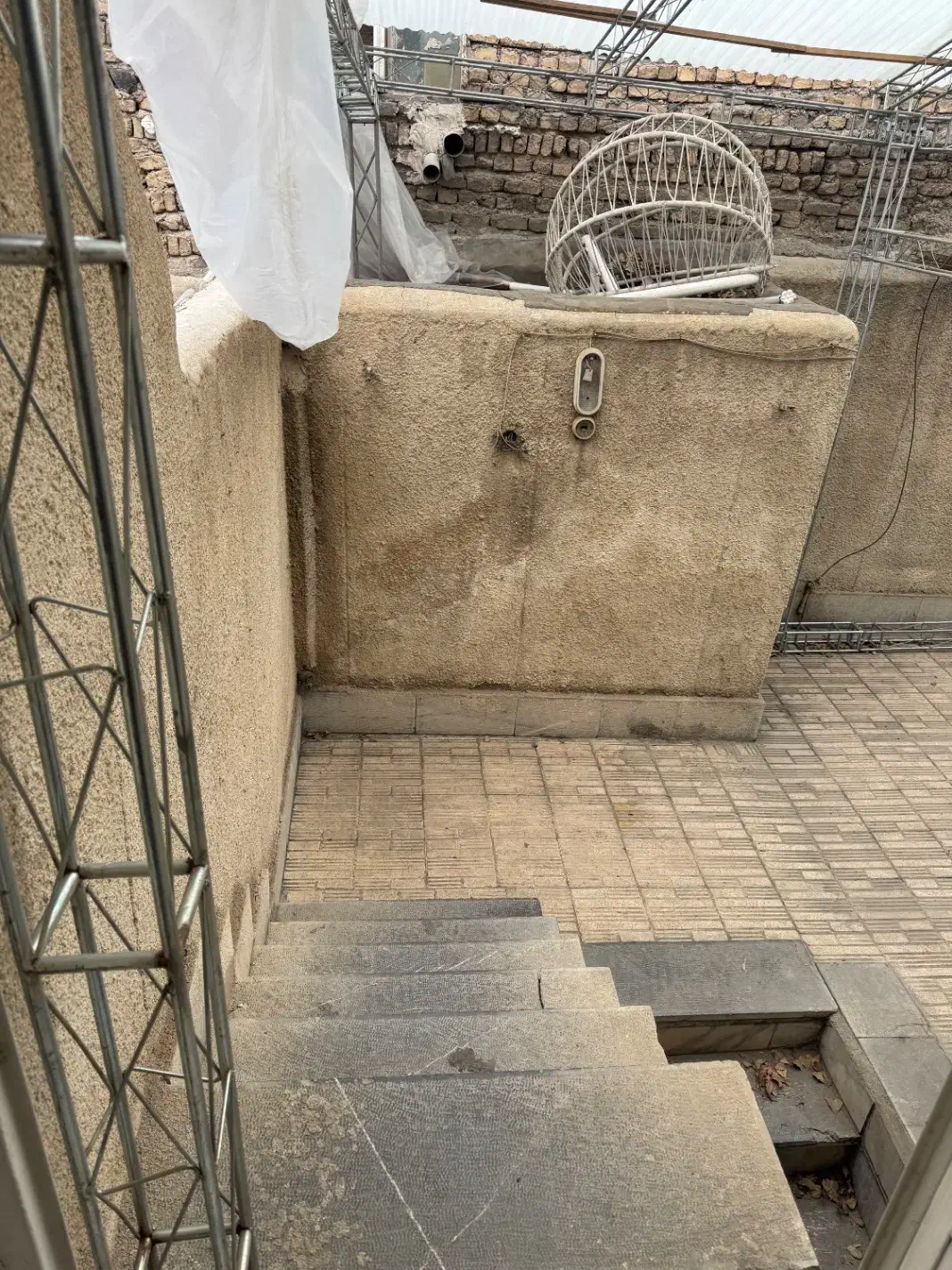 خانه کلنگی