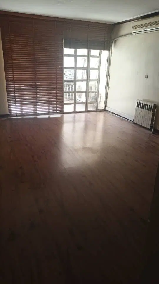 دو واحد اداری ۴۰۰ متری طبقه اول