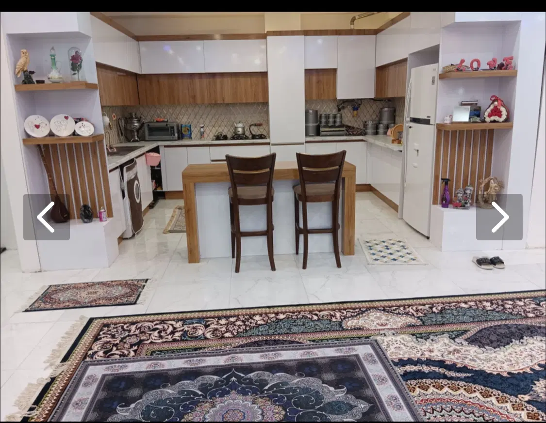 ۱۷۳ متری فروشی