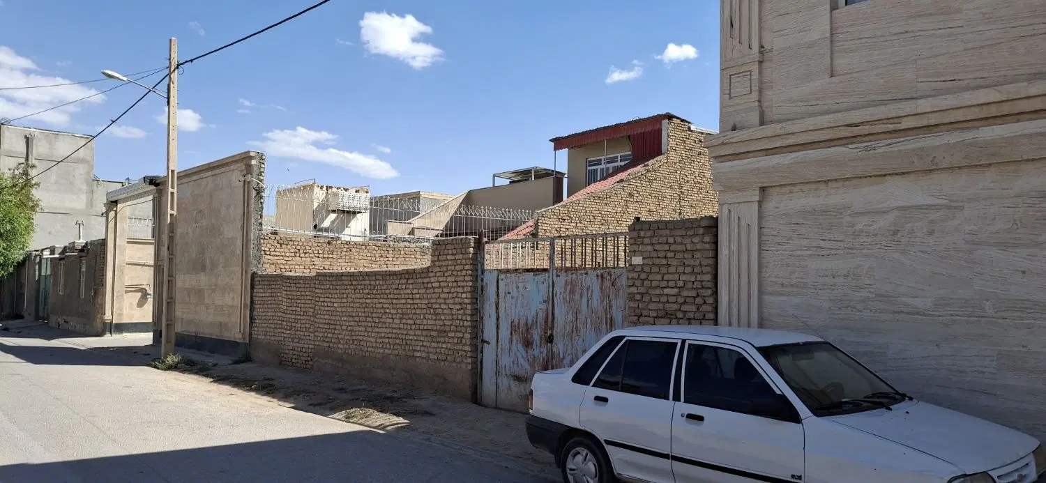زمین  ۴۰۰ متر در اذرسا ۷ کنار سردخانه بستنی