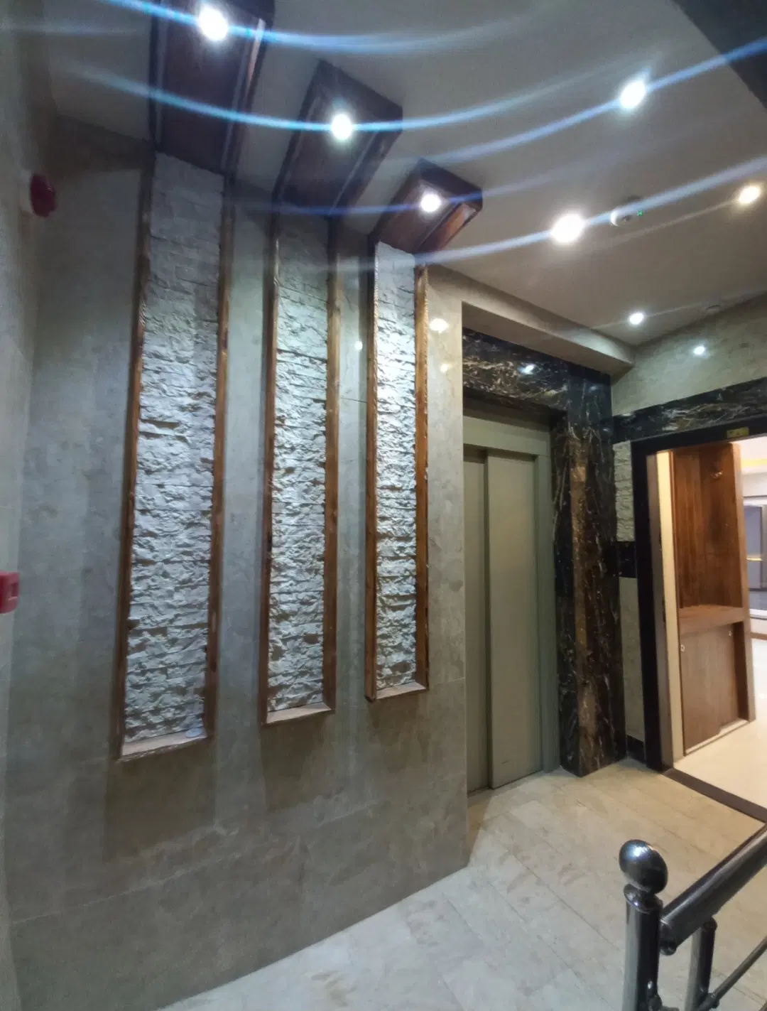 فروش دو خواب ۱۲۰ متری تک واحدی