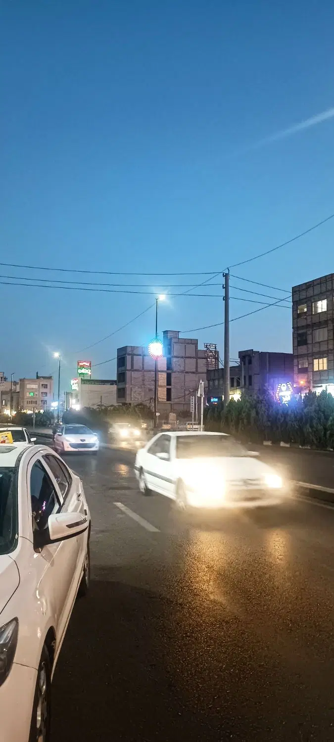 زیرزمین تجاری بر خیابان جمهوری