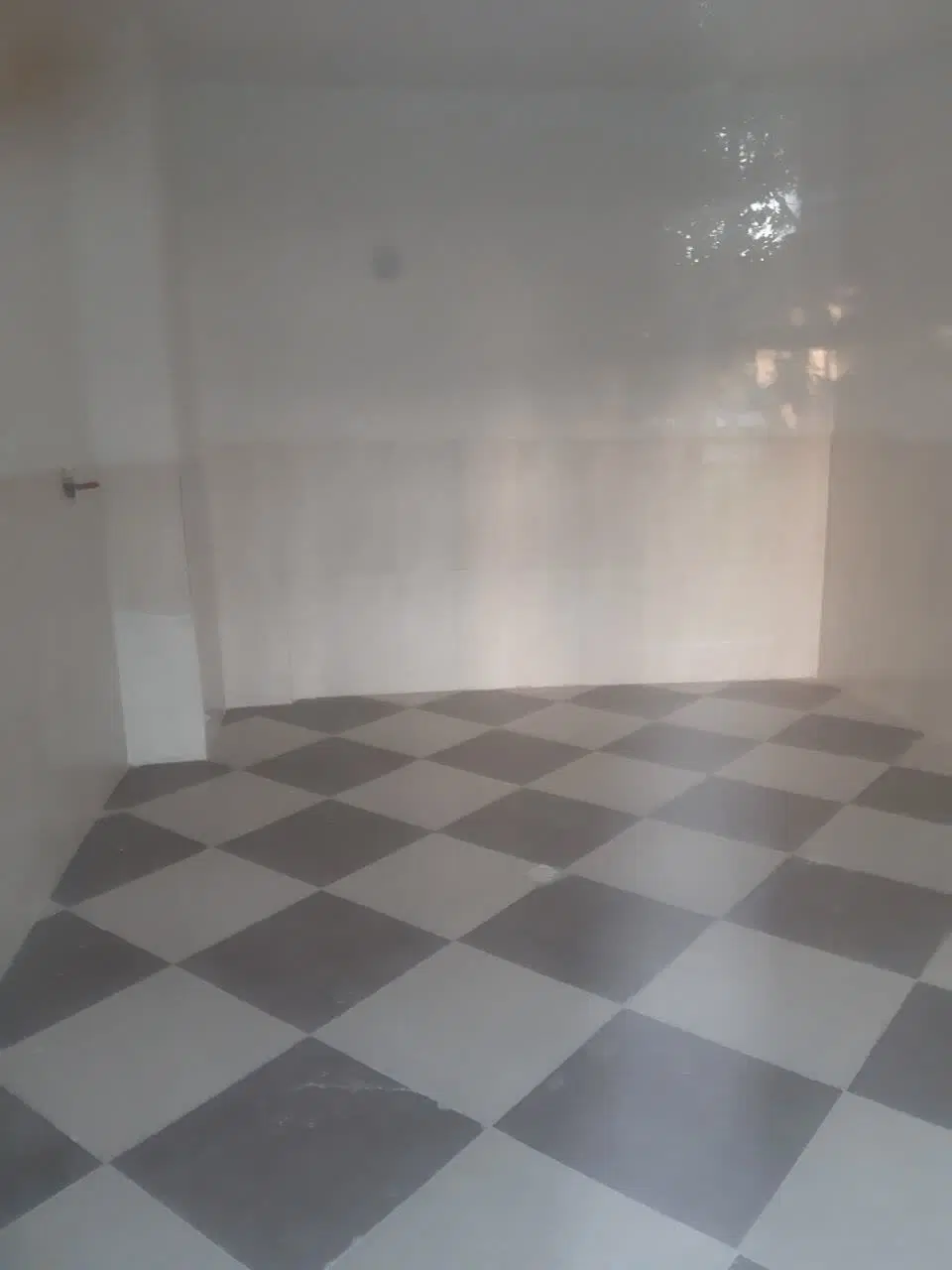 مغازه ۱۵ متری شهرک مشاور