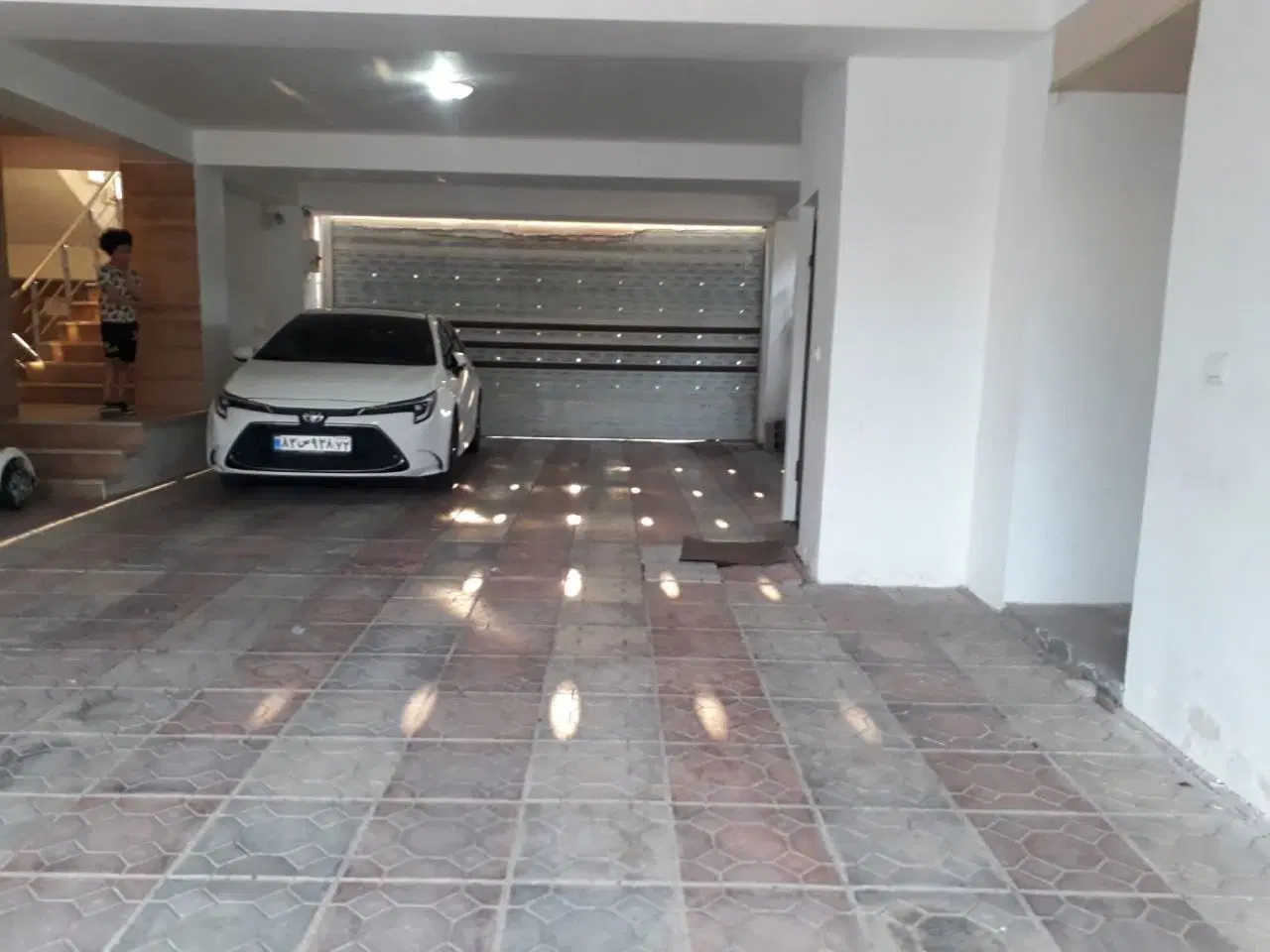 طبقه دکم واحد دهنو