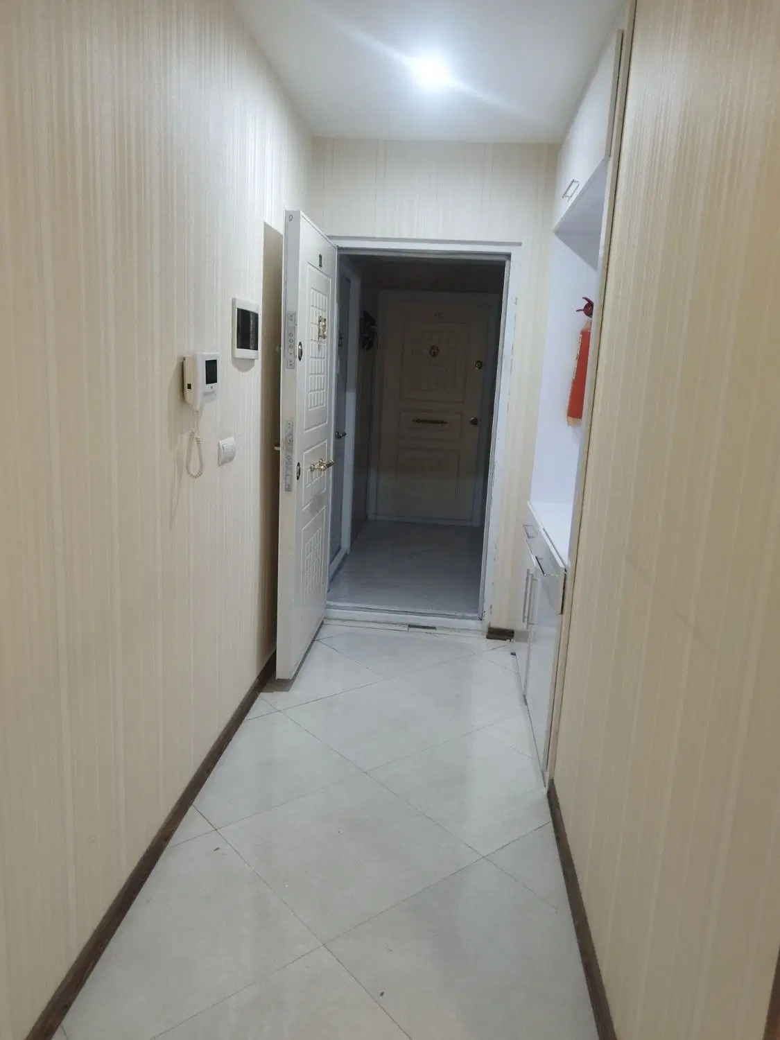 واحد آپارتمان  ۸۰متری
