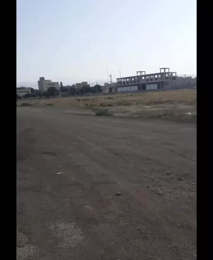 حیاط فروشی ۱۱۵ متر سراب