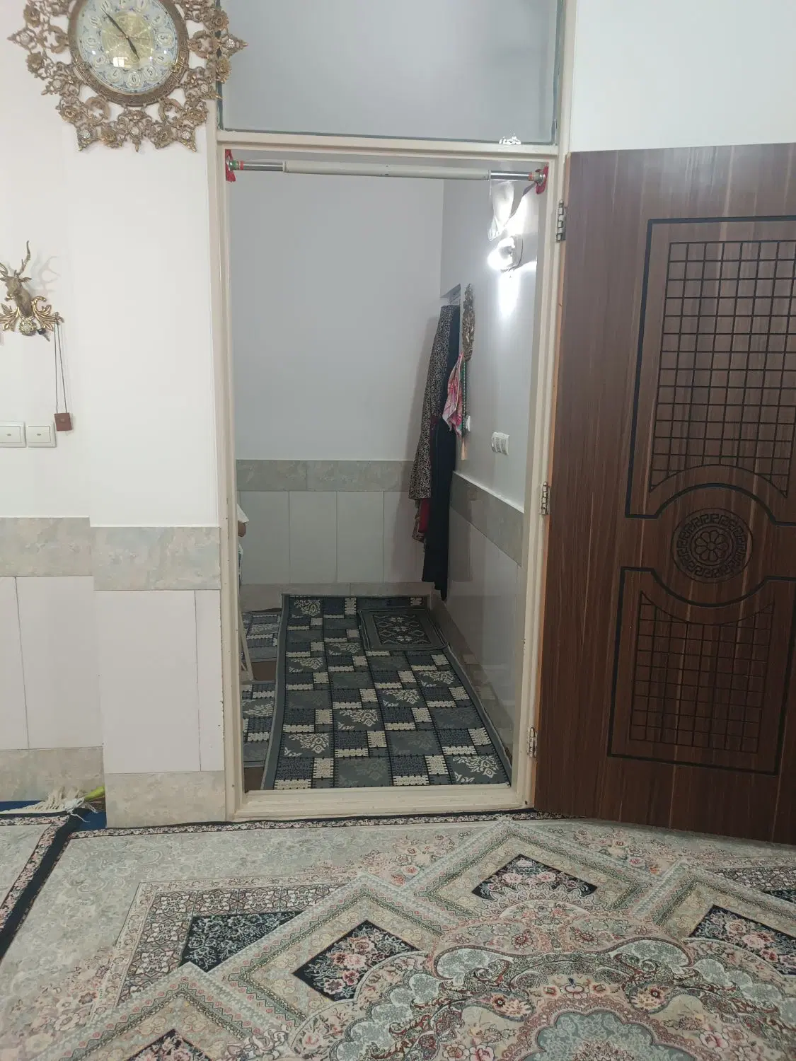 منزل فروشی ۵۰متر ۲ونیم طبقه حکمت جنوبی