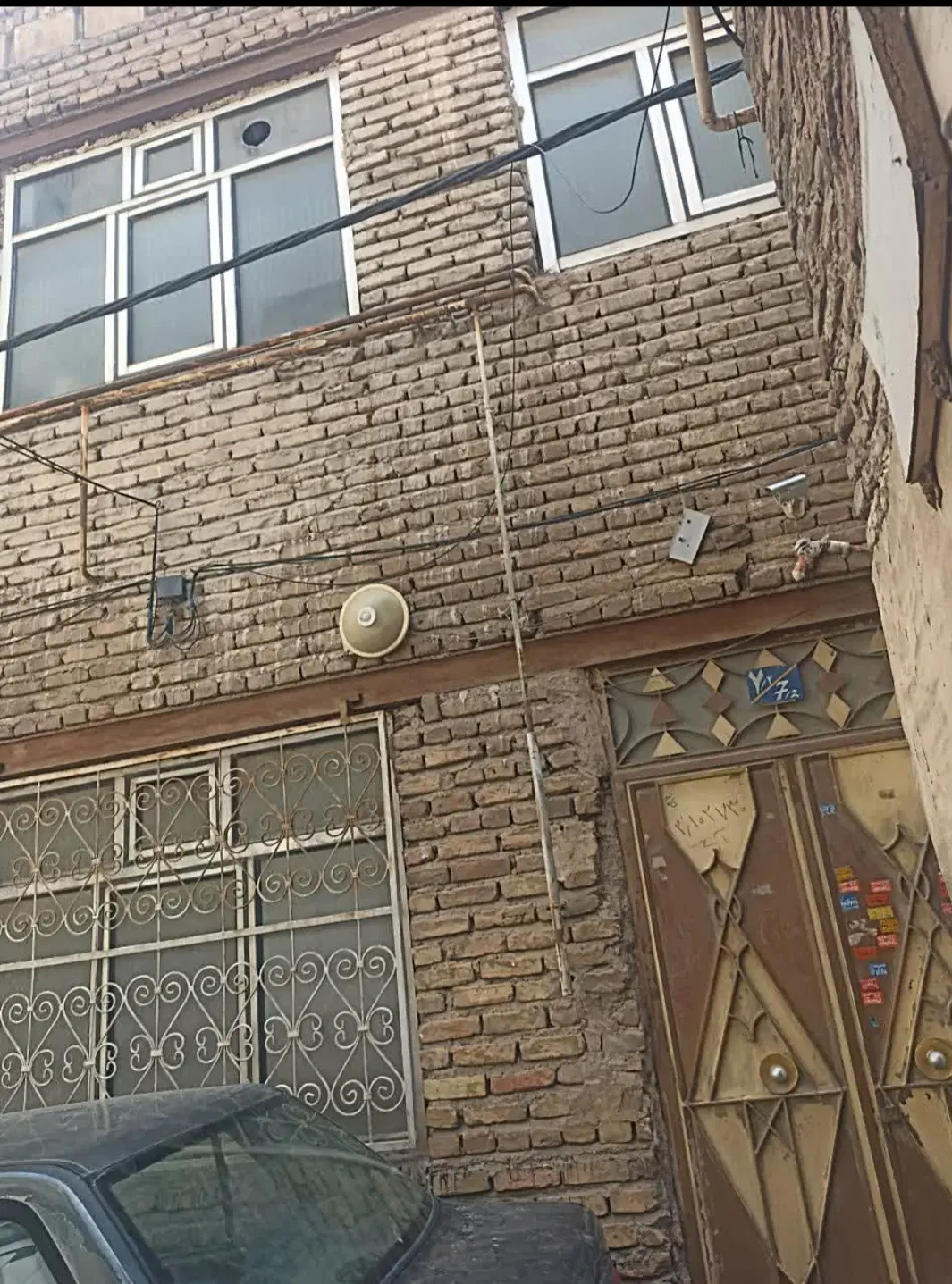 فروش حیاط دو طبقه در ابرسان