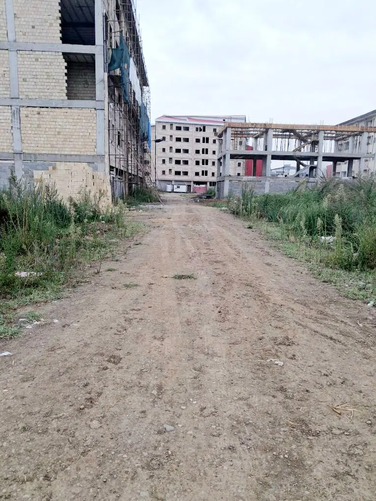 ۳۰۰ متری سنددار باهنر