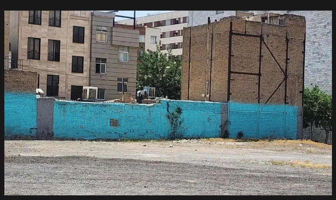 فروش۱۰۰متر ملک کلنگی با سند منگوله دار