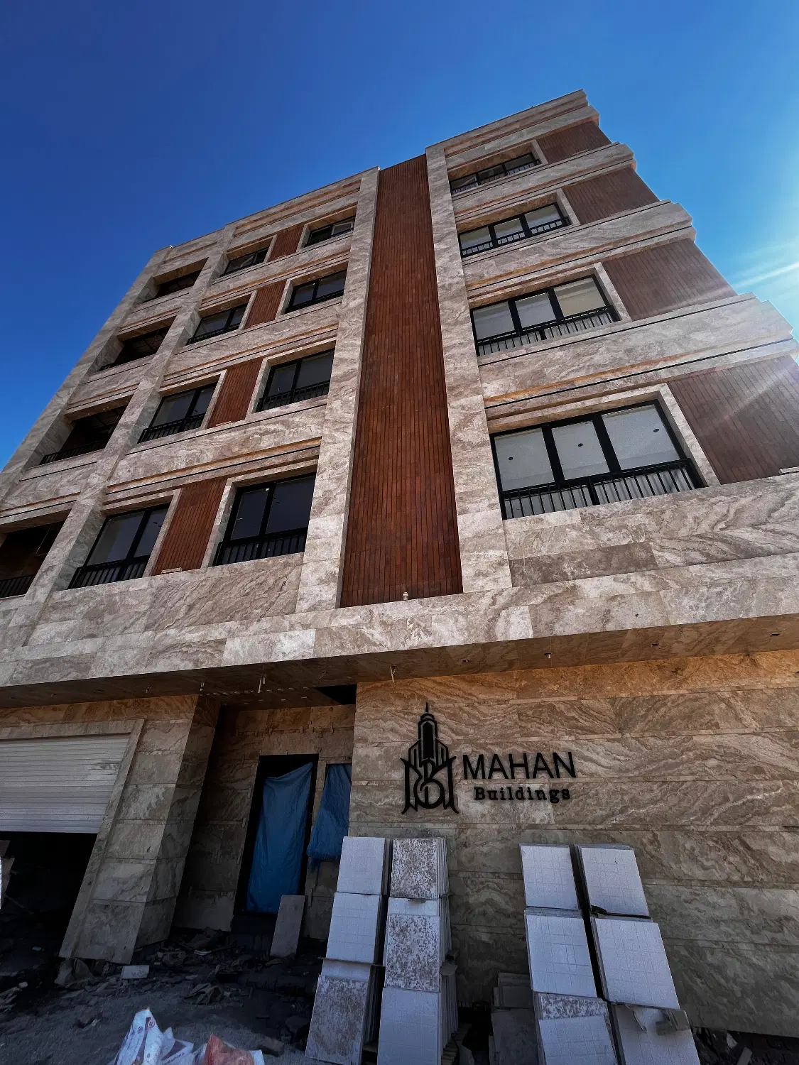 اپارتمان شهرک لاله