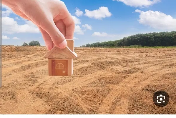 زمین ۱۶۲ متری مطهری