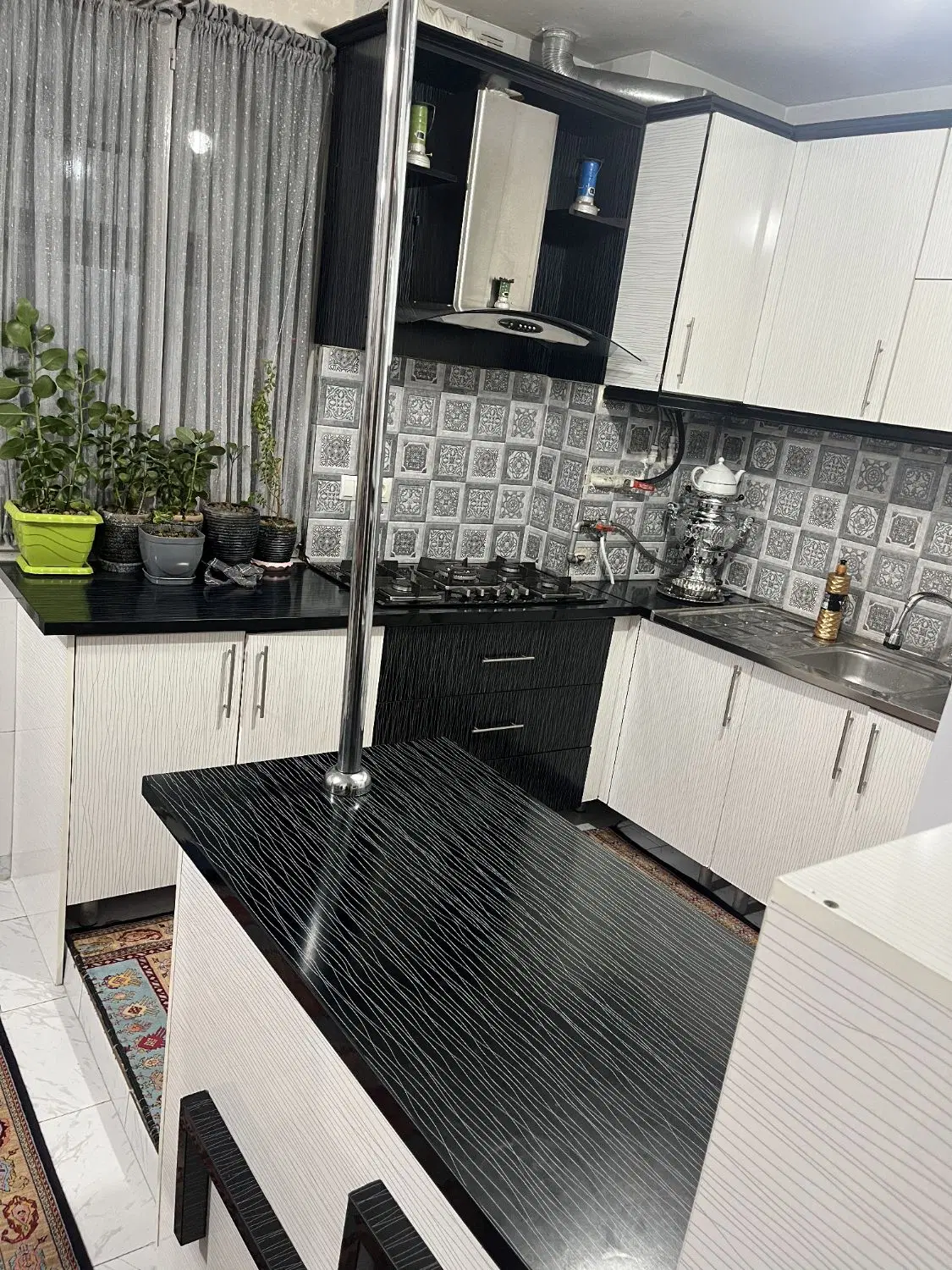 آپارتمان۲خواب پارکینگ آسانسوربالکن انباری طبقه سوم