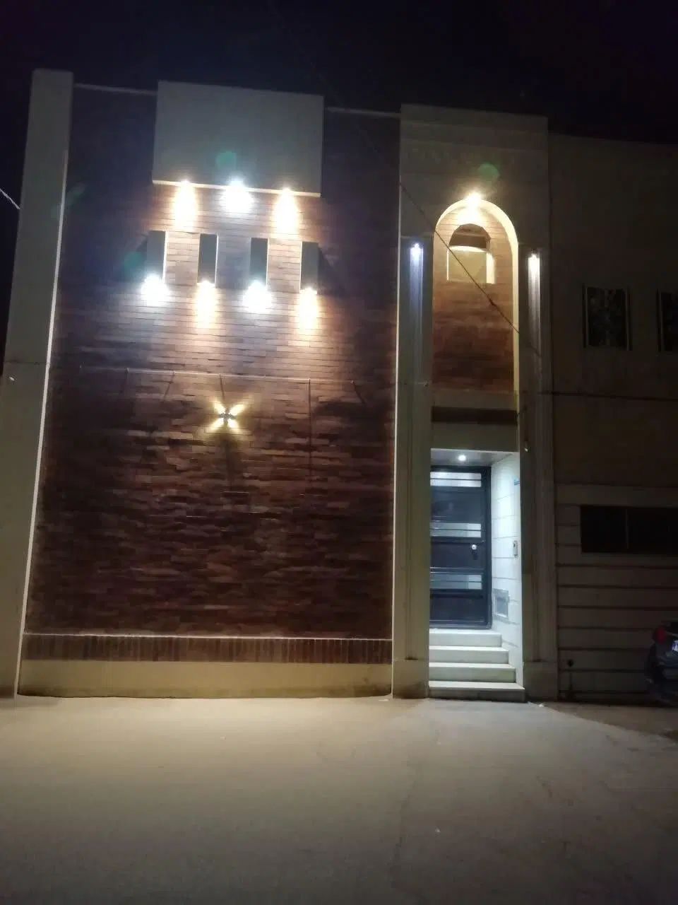 منزل دو طبقه ساخت ۹۷ قاسم آباد