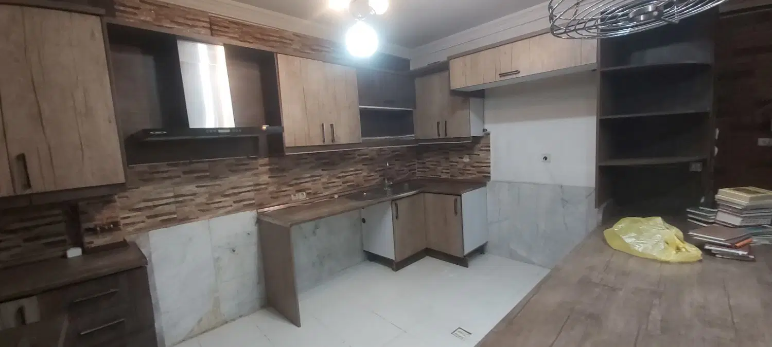 ۸۰متر۷تیر۲۹یکخواب تخلیه همکف ۶۰مترحیاط اختصاصی