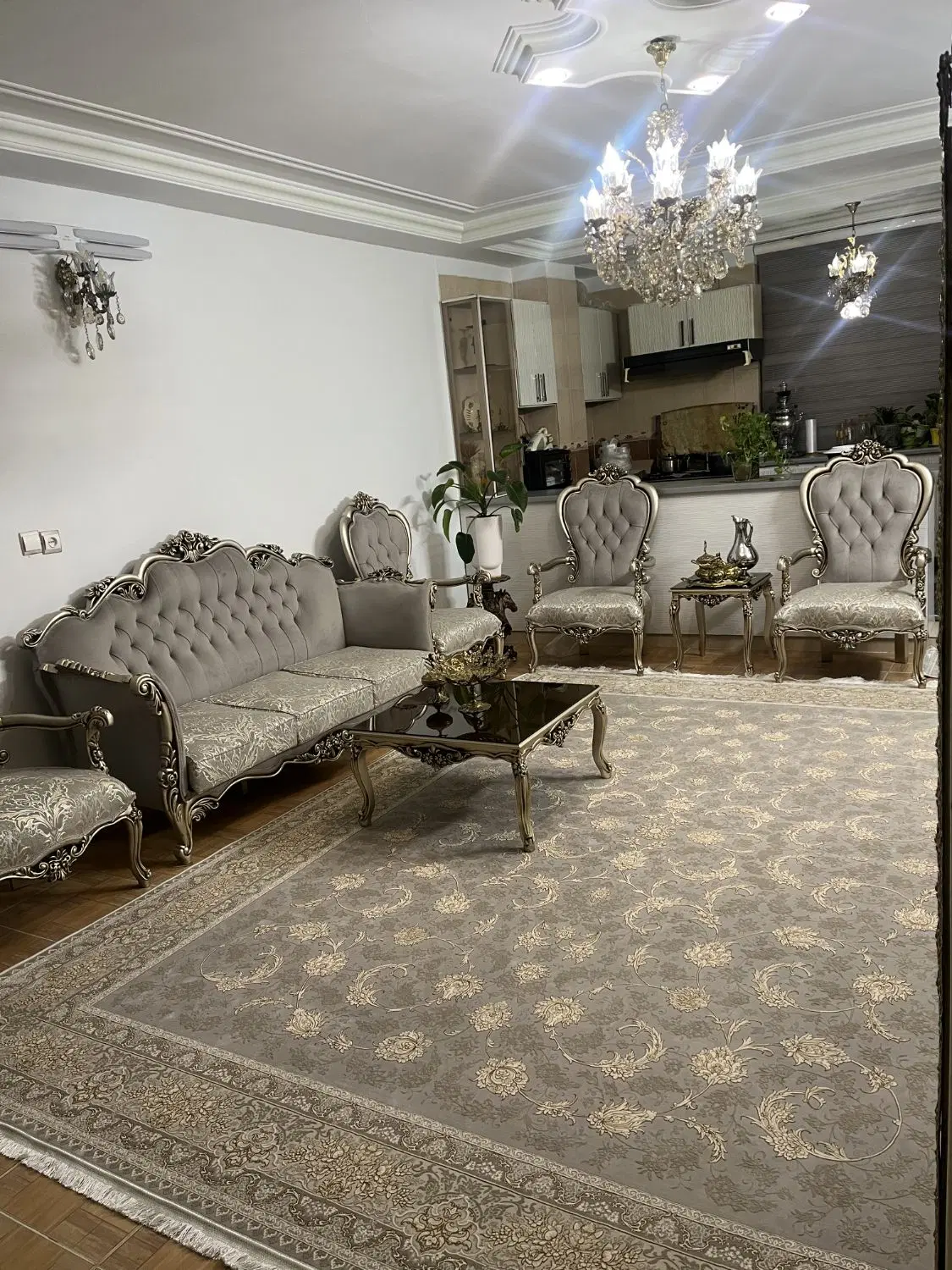 ۶۴ متری _ با پارکینگ _ مخابرات آزاده ۴
