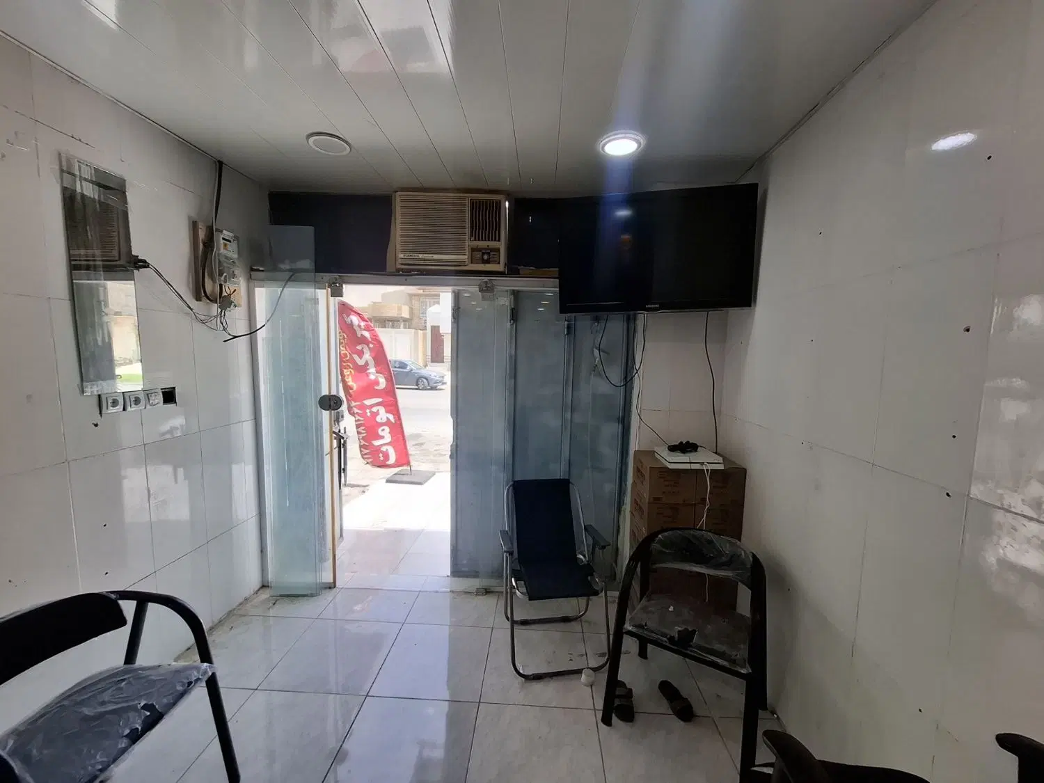مغازه به متراژ25متر اجاره داده میشود