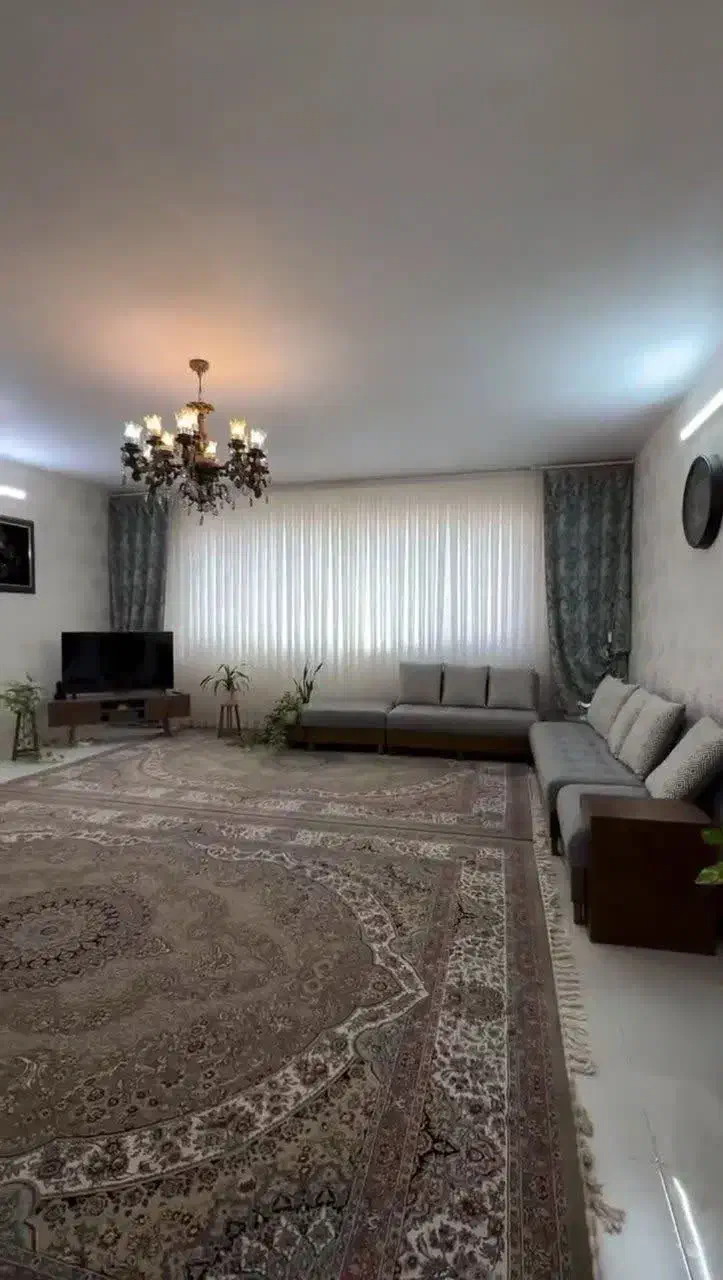 ویلایی محله 11 سه خواب دوکله لوکس لاکچری