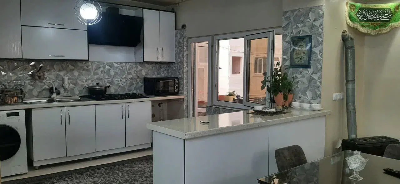 ۱۰۳متری طبقه چهارم با آسانسور