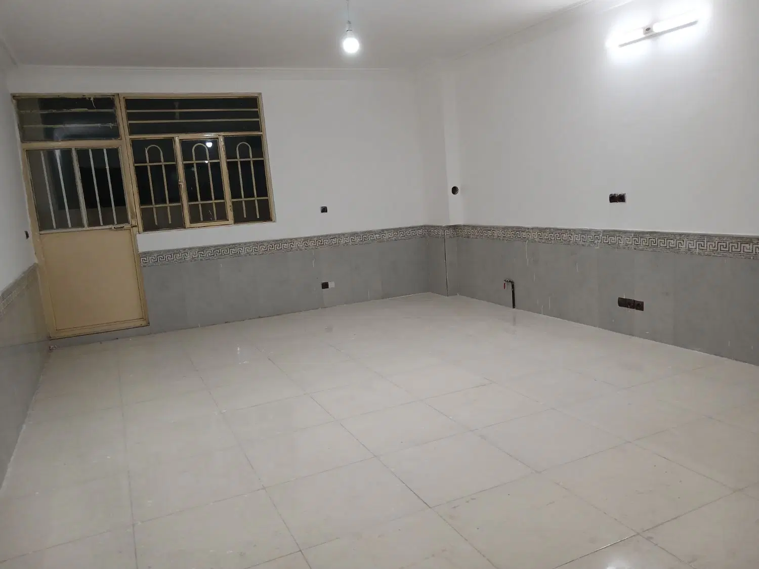 آپارتمان تک واحدی