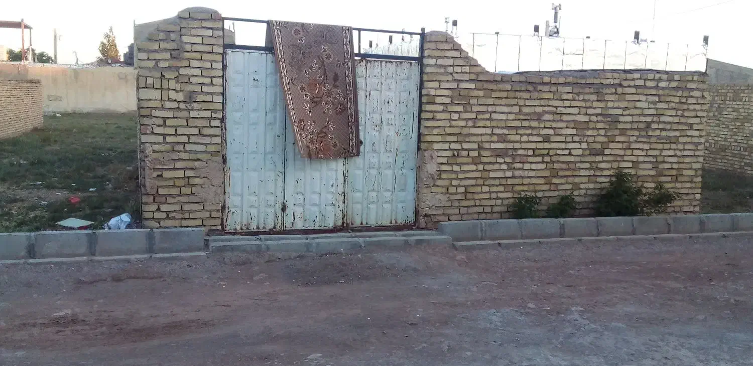 ۱۱۰ متر چاهار دیواری جاده رشت اقابابا