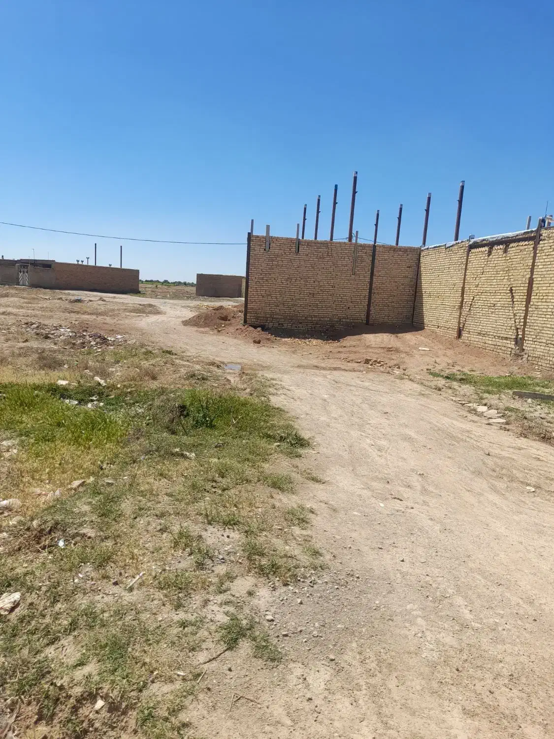 زمین مسکونی